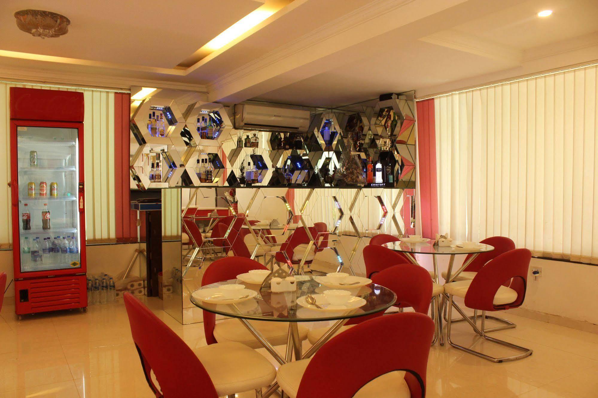 Royal Mirage Hotel Goa Esterno foto